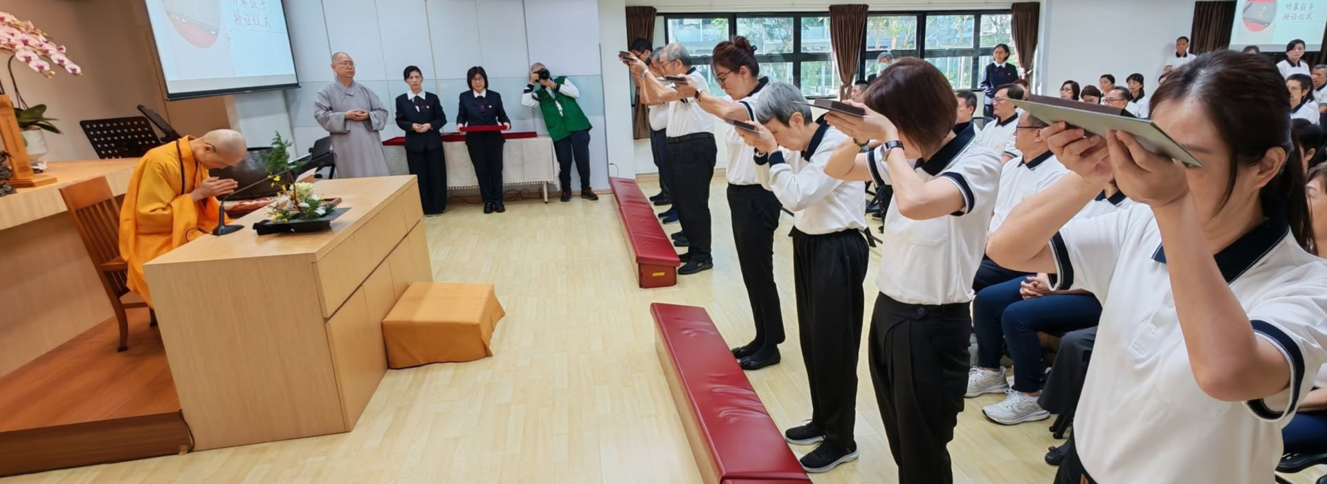 承担护法大愿力 法鼓山新加坡授证37位劝募鼓手